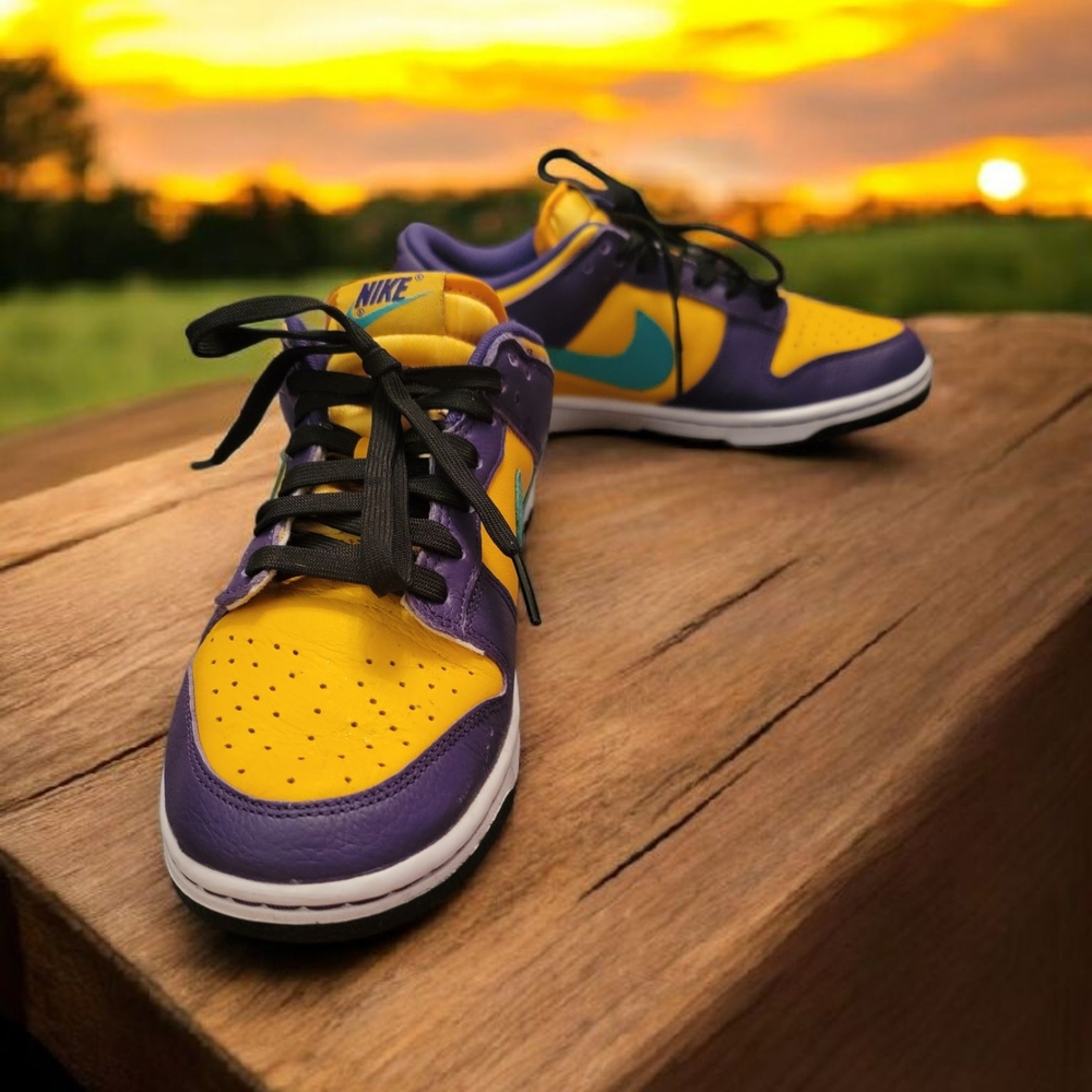 Nike Women's Size 9 Purple Lisa Leslie and Emerald mid top Sneakers. - Picture 7 of 10